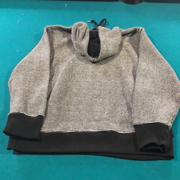 Black Ink large black/white pullover hoodie - Picture 2 of 4